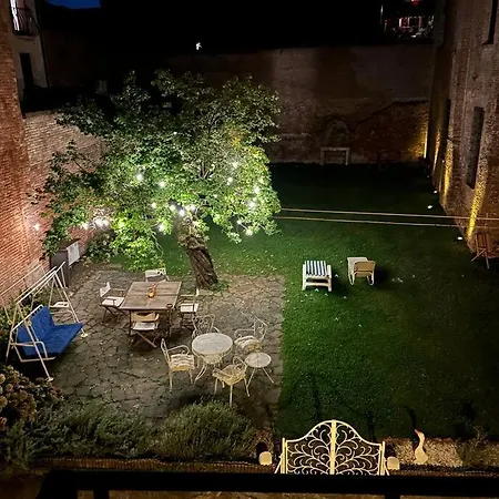 Palazzo Sabbioni Romantic With Kitchen Park View Apartamento *